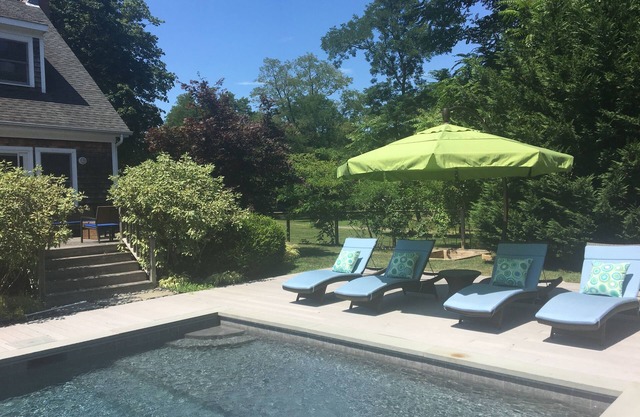 Atemberaubende zeitgenössische mit beheiztem Gunite Pool in der Nähe von Wades Beach