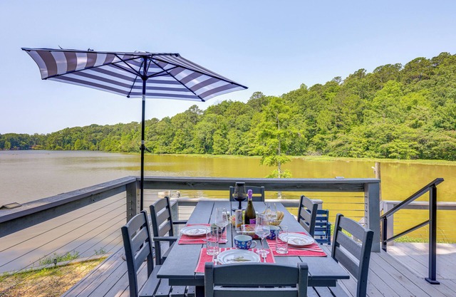 Private On-Site Boat Dock: Cabin on Lake Jordan