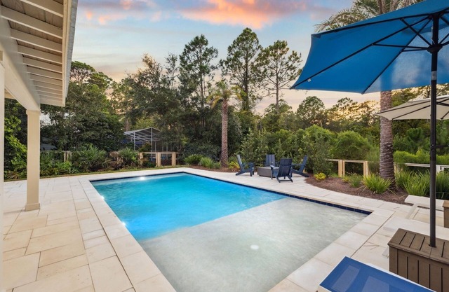 Private Pool! 3 Adult Bikes! No Stairs! Low-Speed Vehicle! EV Charger! Short Bike Ride to Seaside!