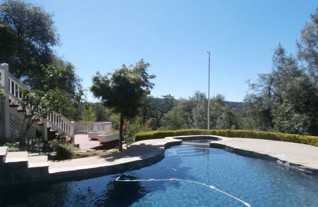 Privater Pool und SPA !!!!!!13 Personen, Blick auf die Berge