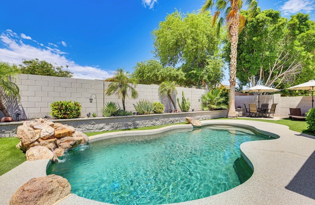 Private Pool & Patio: Home in Surprise!