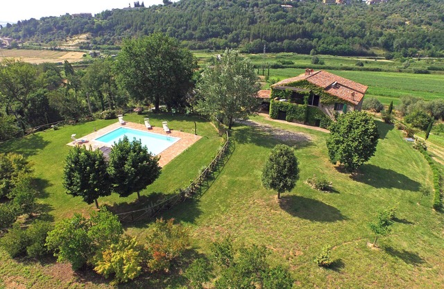 Privater Pool, zu Fuß in die Stadt, A / C, Wifi, kostenlose Weinprobe