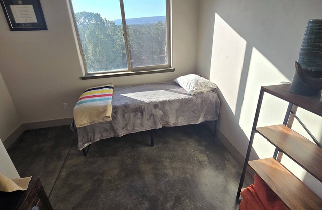 private ranch house on 35 acres. Minutes from Colorado national monument,