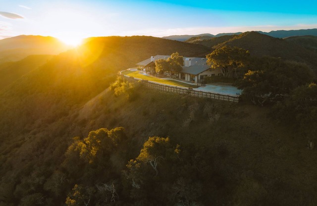 Private Ranch Retreat - INCREDIBLE view - Infiniti edge pool!