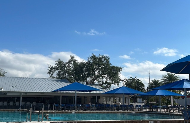 Private Rental Sun Outdoor Sarasota Florida Approximately 15 minutes to the Gulf