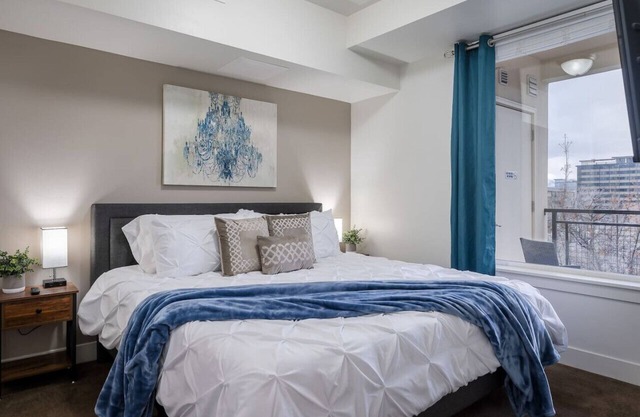 Private Retreat in Dwntwn*Close to Skiing*Hot Tub