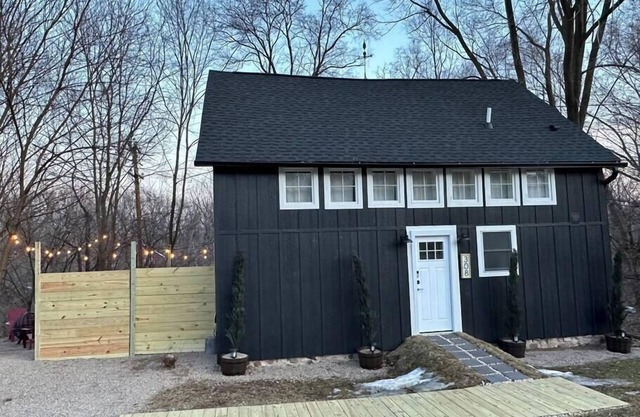 Private Riverfront, Converted Barn *EV Charger*