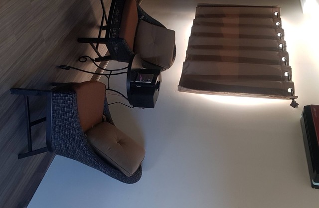 Privatzimmer mit allen Annehmlichkeiten. Nur 200 Meter von der Hauptstraße entfernt.