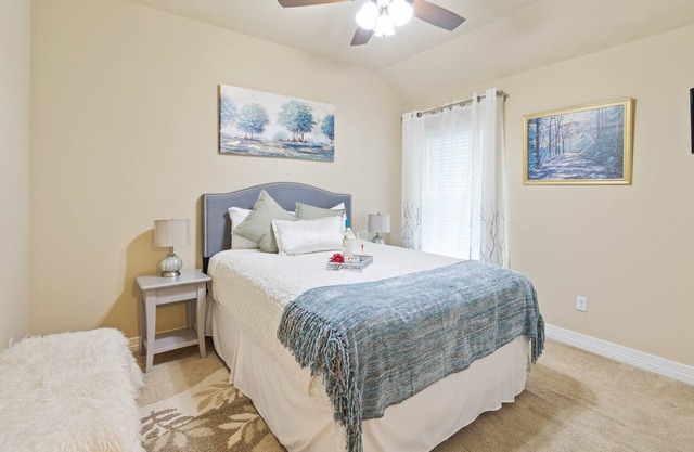 PRIVATE ROOM AVAILABLE TO RENT. SHARED HOUSE WITH HOST