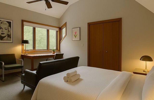 Private Room/Sunny/Clean/Peace/SelfCheckIn