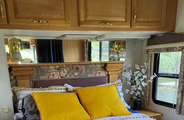 Private RV in gated lot on ten mile creek/ 10 mile lake