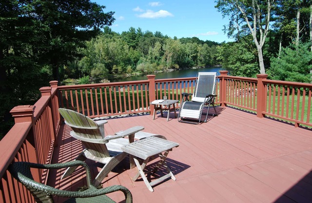 PRIVATE Hudson Valley / Catskills Lakeside 3-Br. in der Nähe von Hunter Windham HITS Woodsto