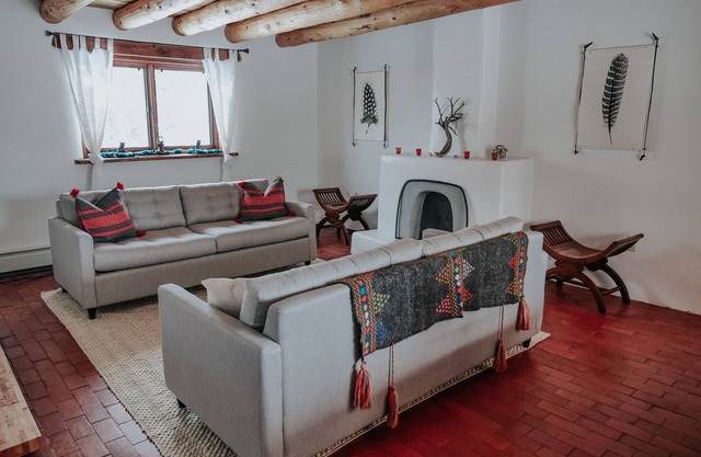 Private + Scenic Adobe Gem Perfect Location for Ski + Town