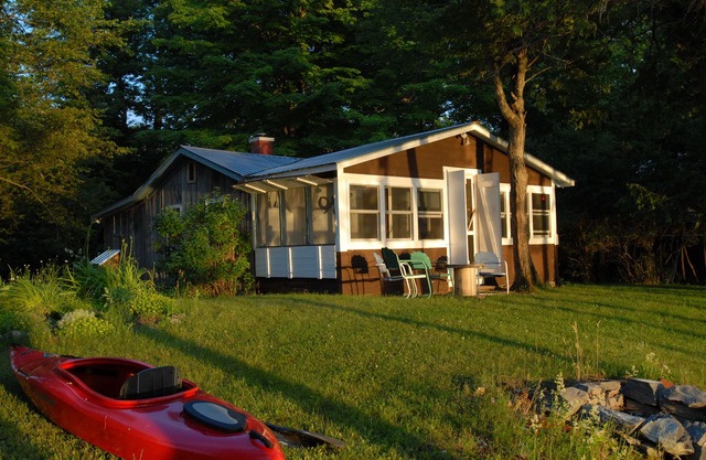 Private abgelegene Waterfront Cottage - Getaway von allem!