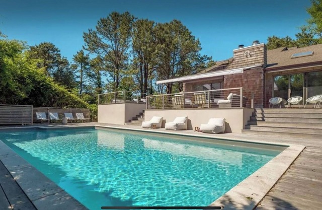 Private Southampton, Sun Filled, Open Layout Home