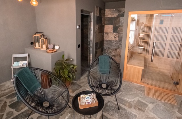 Private SPA and POOL [FREE WI-FI & NETFLIX]