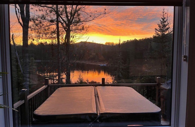Private Spa | Lakeview| Hiking | Nature et détente
