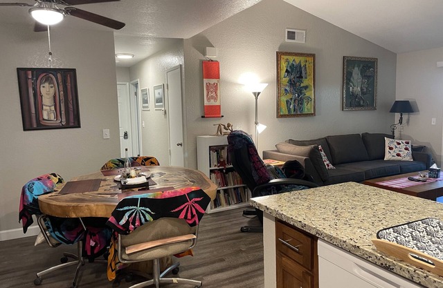 Private spacious 2-bedroom apartment - pets welcomed