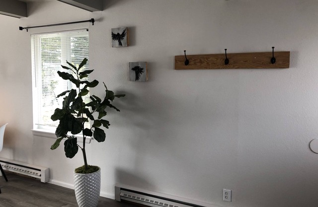 Privat, Stand-Alone-Wohnung, 2 Blocks von Green