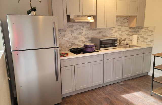 Private Studio Apartment located in quite neighborhood