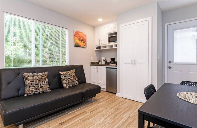 Private Studio new UCSD and La Jolla