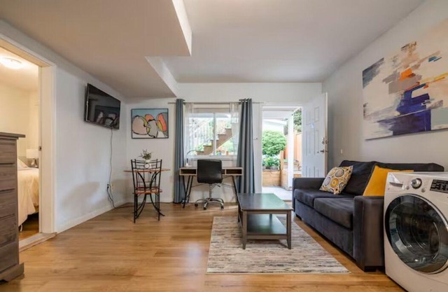 Private Suite!! Convenient location for Commuters, Essential Workers and Trades!