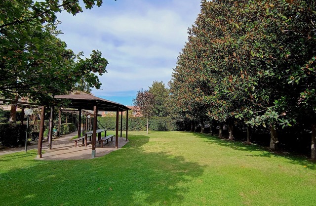 Private Suite in Villa in the Green in Rome/Ciampino Guest House and Room Rental