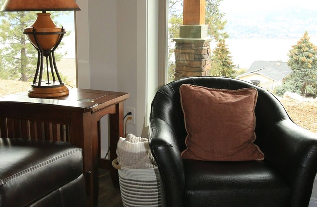 Private Suite with Amazing Lake View