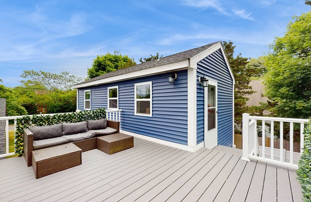 Private suite with roof deck, near golf, bus stop, shops, and trails