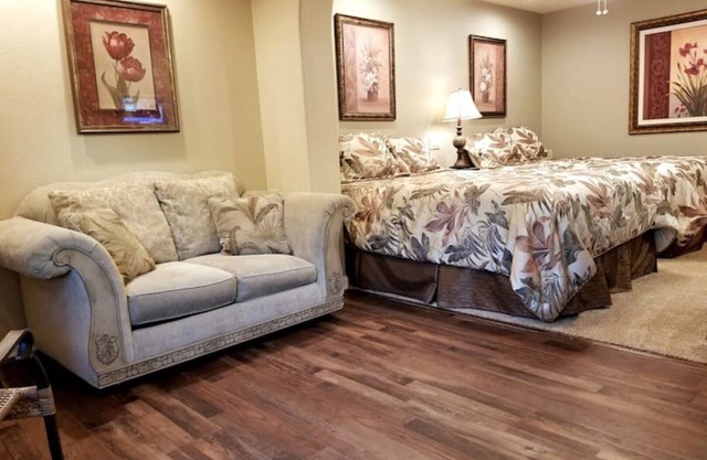 Private Terraced Garden Suite - #1 Favorite ★★★★★