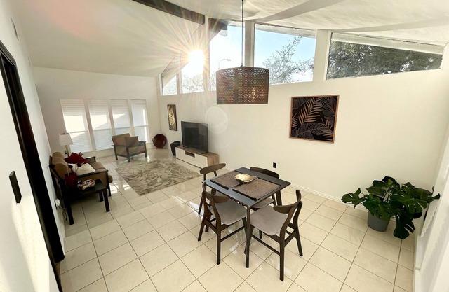 Private Upscale Modern Home in Meadows Place