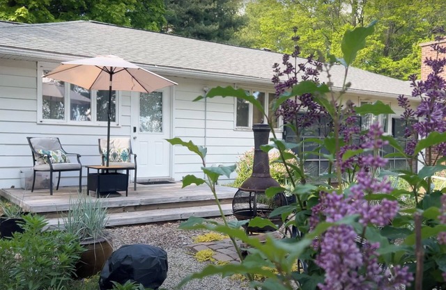 Private Urban Garden Escape Studio in Kalamazoo