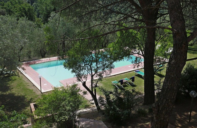 Alleinstehendes Ferienhaus mit privatem Pool, W-LAN, TV, Innenhof, Panoramablick, bei Florenz
