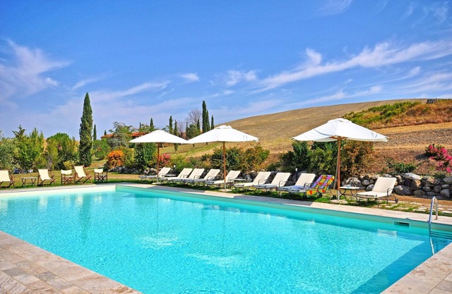 Alleinstehendes Ferienhaus mit W-LAN, privatem Pool, TV, Innenhof, Panoramablick, bei Montepulciano