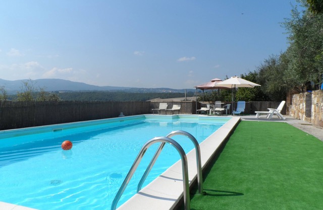 Private villa in Tuscany with pool, air conditioned, mosquito nets, adsl wifi