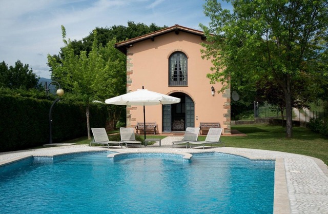 Toskanische Villa für 4 bis 6 Personen mit Pool und Tennisplatz in der Nähe von Florenz
