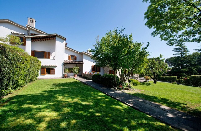 Private Villa in der Nähe von Certaldo und San Gimignano mit Pool und großem Garten.
