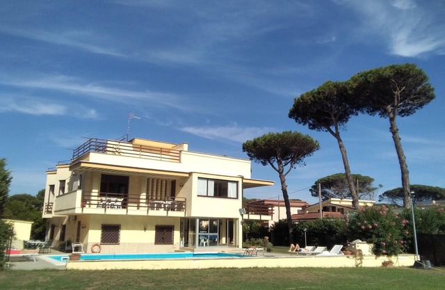 30 Minuten von Napoli Villa und Eigenem Pool, Garten 2000 qm .; 12 Betten
