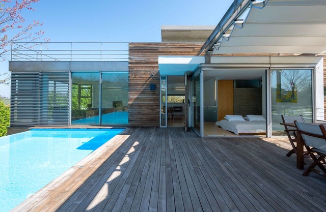 Alleinstehendes Ferienhaus mit privatem Pool, Klimaanlage, W-LAN, TV, Terrasse, Panoramablick