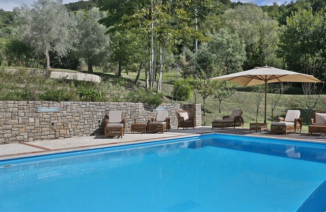 Alleinstehendes Ferienhaus mit privatem Pool, Klimaanlage, W-LAN, TV, Innenhof, bei Lucca