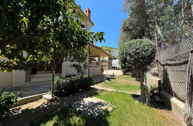 Private Villa mit Garten für zwei Familien!100 m vom Strand von Solanas!