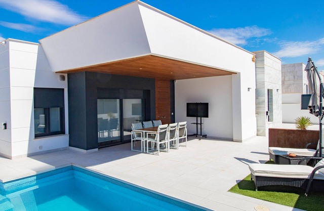 Private villa with pool