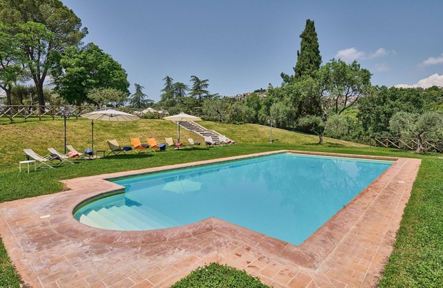 Alleinstehendes Ferienhaus mit Klimaanlage, W-LAN, privatem Pool, TV, Innenhof, bei Perugia
