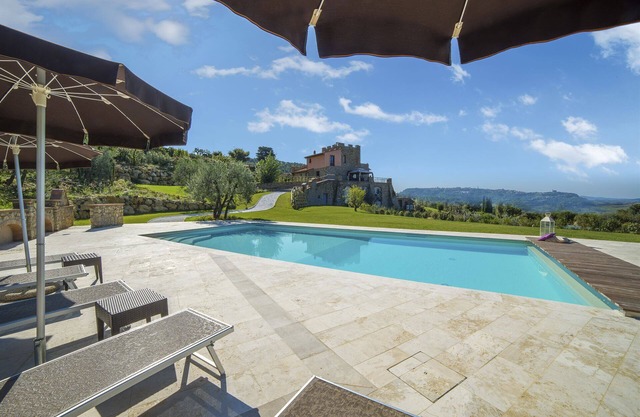 Alleinstehendes Ferienhaus mit Klimaanlage, W-LAN, privatem Pool, TV, Terrasse, bei San Gimignano