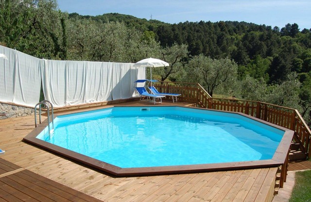 Alleinstehendes Ferienhaus mit privatem Pool, Klimaanlage, W-LAN, TV, Terrasse, bei Lucca
