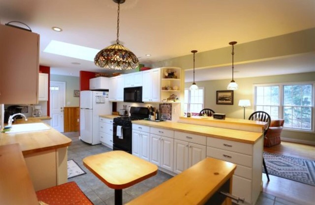Private Waterville Valley Pet friendly Home on Golf Course with Hiking all around! (TH7V)