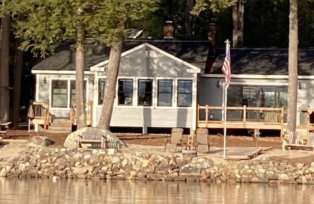 Private Waterfront Home. Quiet, Peaceful, SW Exposure, Sandy Beach.