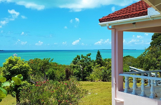 Private Waterfront Home With 180* Sea Views - 2 Bed / 2Bath