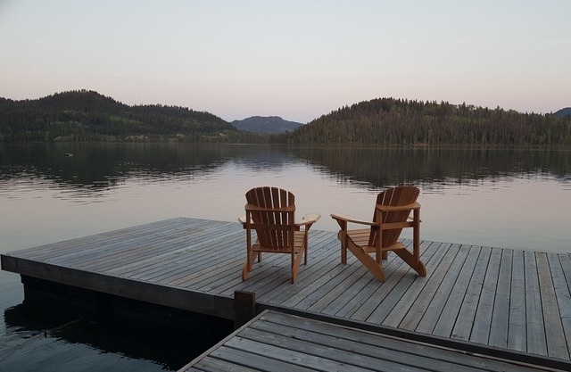 Private Waterfront Cottage am Lac des Roches