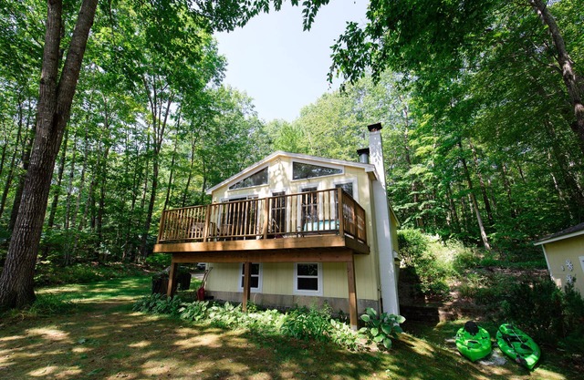 Privates Cottage am Wasser in Cove mit Schwimmsteg